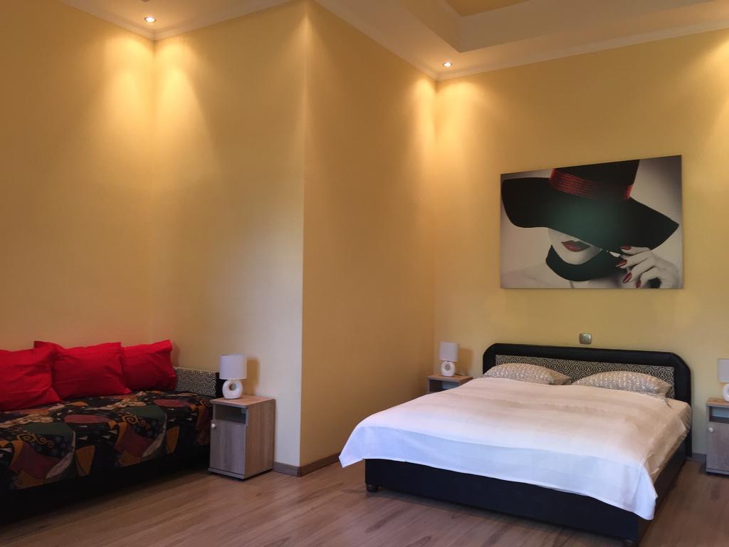 Marxim Apartments Budapeste Quarto foto