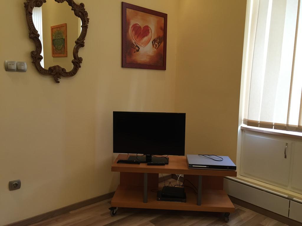 Marxim Apartments Budapeste Quarto foto