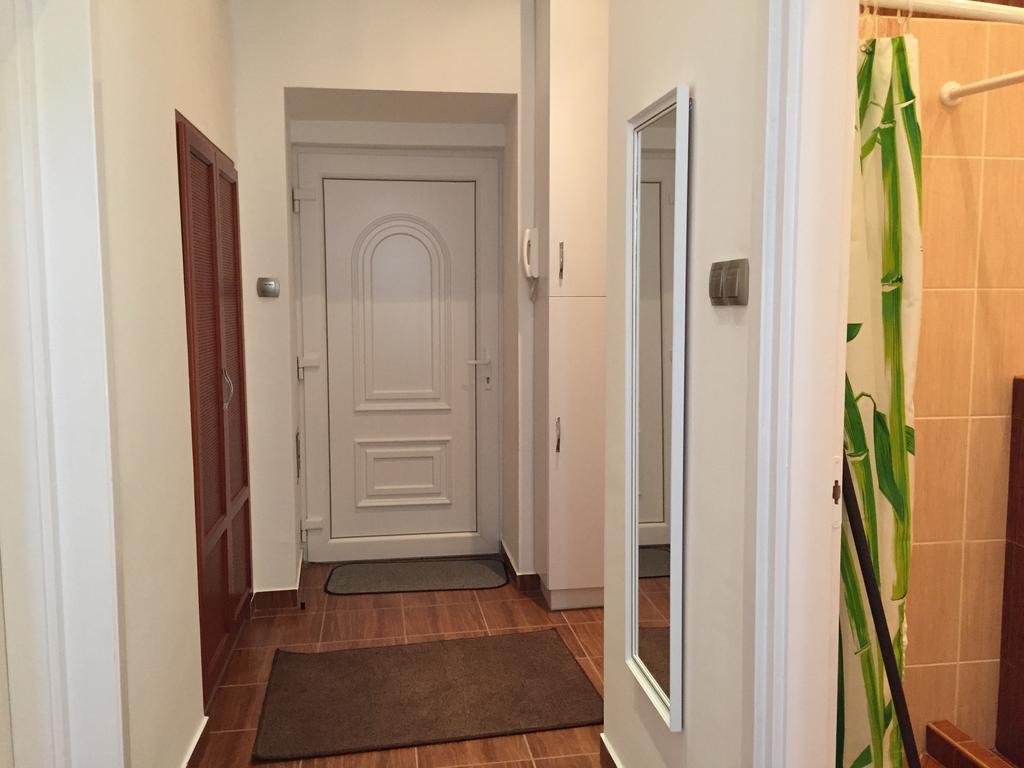 Marxim Apartments Budapeste Quarto foto